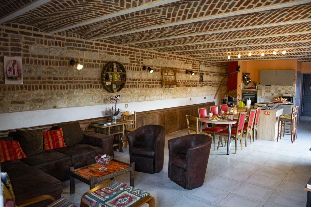 Chambres D'Hotes Entre Arras Et Albert - Bed And Breakfast Souastre Exterior photo